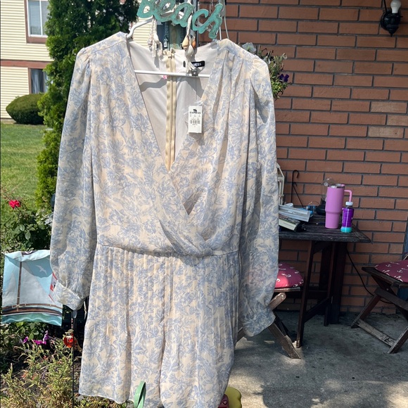 Express Pastel Blue and White Floral Long Sleeve Dress - Picture 1 of 6